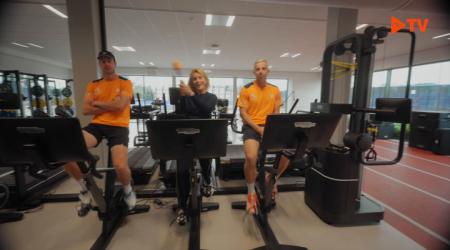 Lexie Vraagt... Davis Cup Team