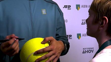 Alcaraz ❤️ jonge fans